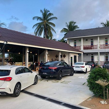 Lakse Inn Homestay Kampong Pengkalan Maras エクステリア 写真