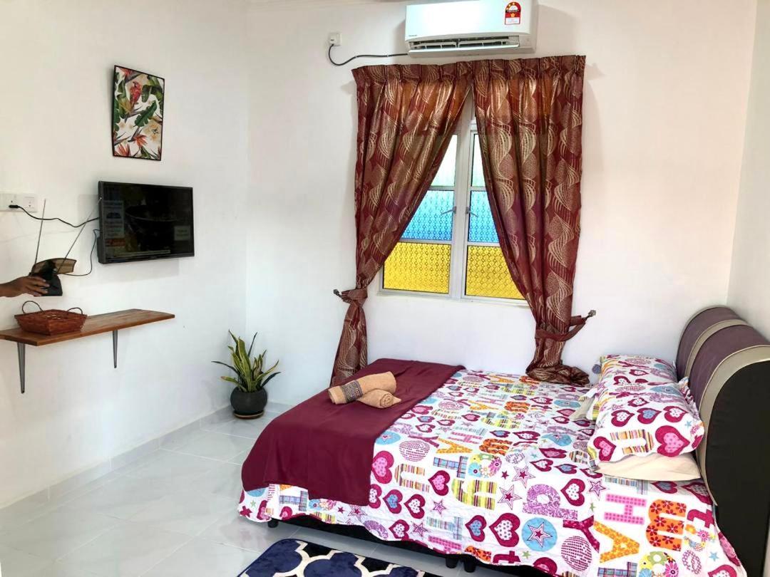 Lakse Inn Homestay Kampong Pengkalan Maras エクステリア 写真