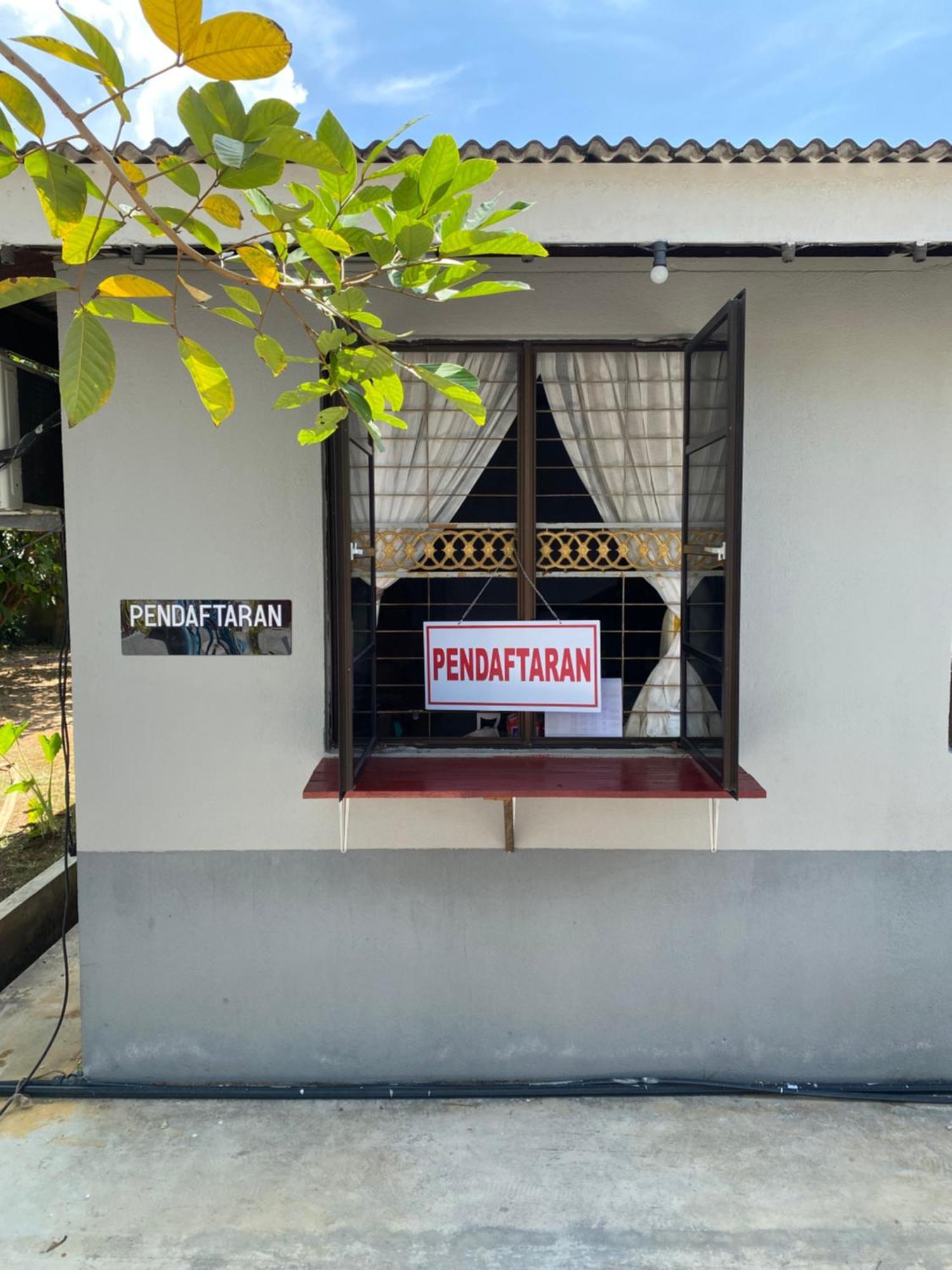 Lakse Inn Homestay Kampong Pengkalan Maras エクステリア 写真