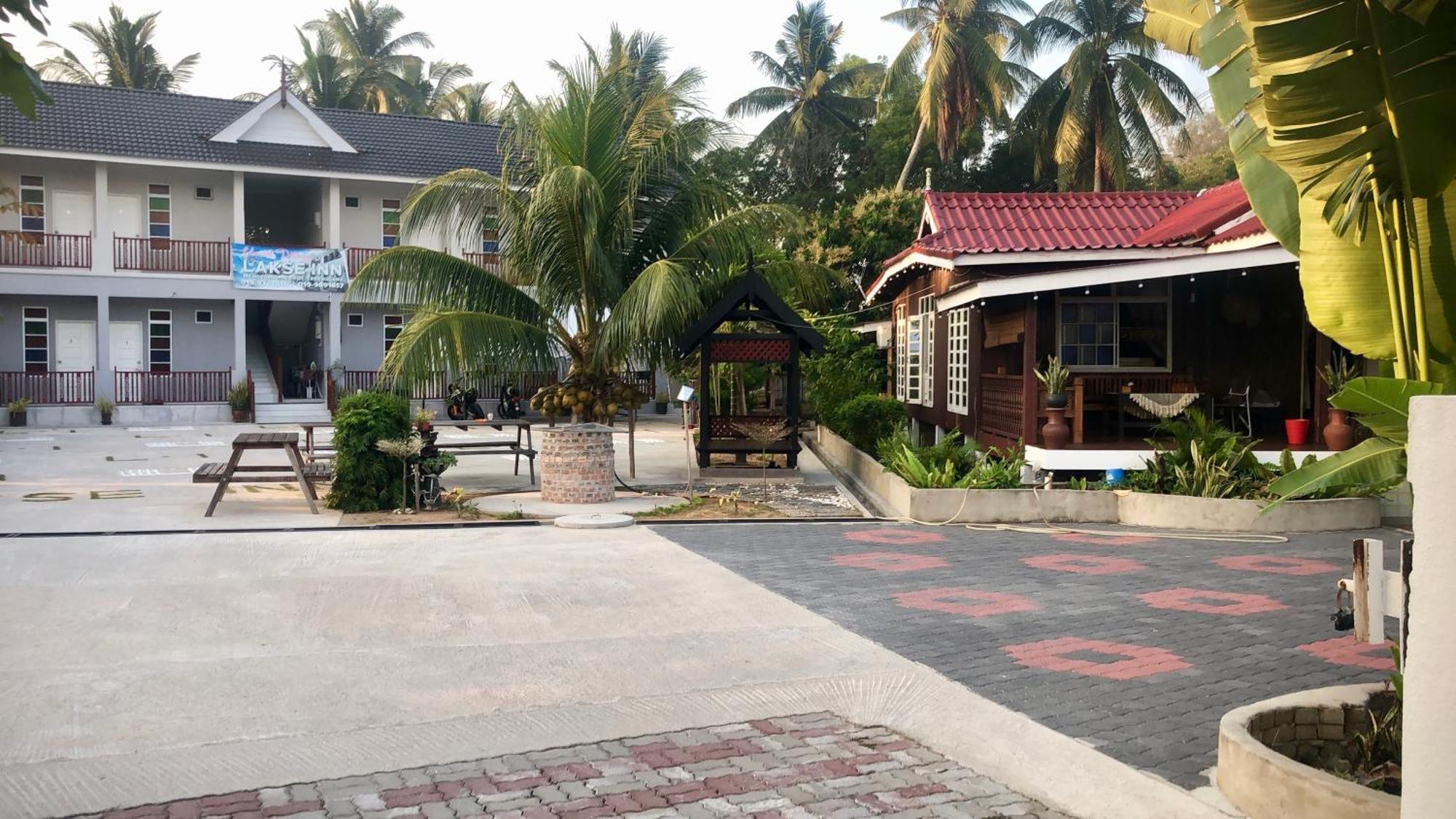 Lakse Inn Homestay Kampong Pengkalan Maras エクステリア 写真