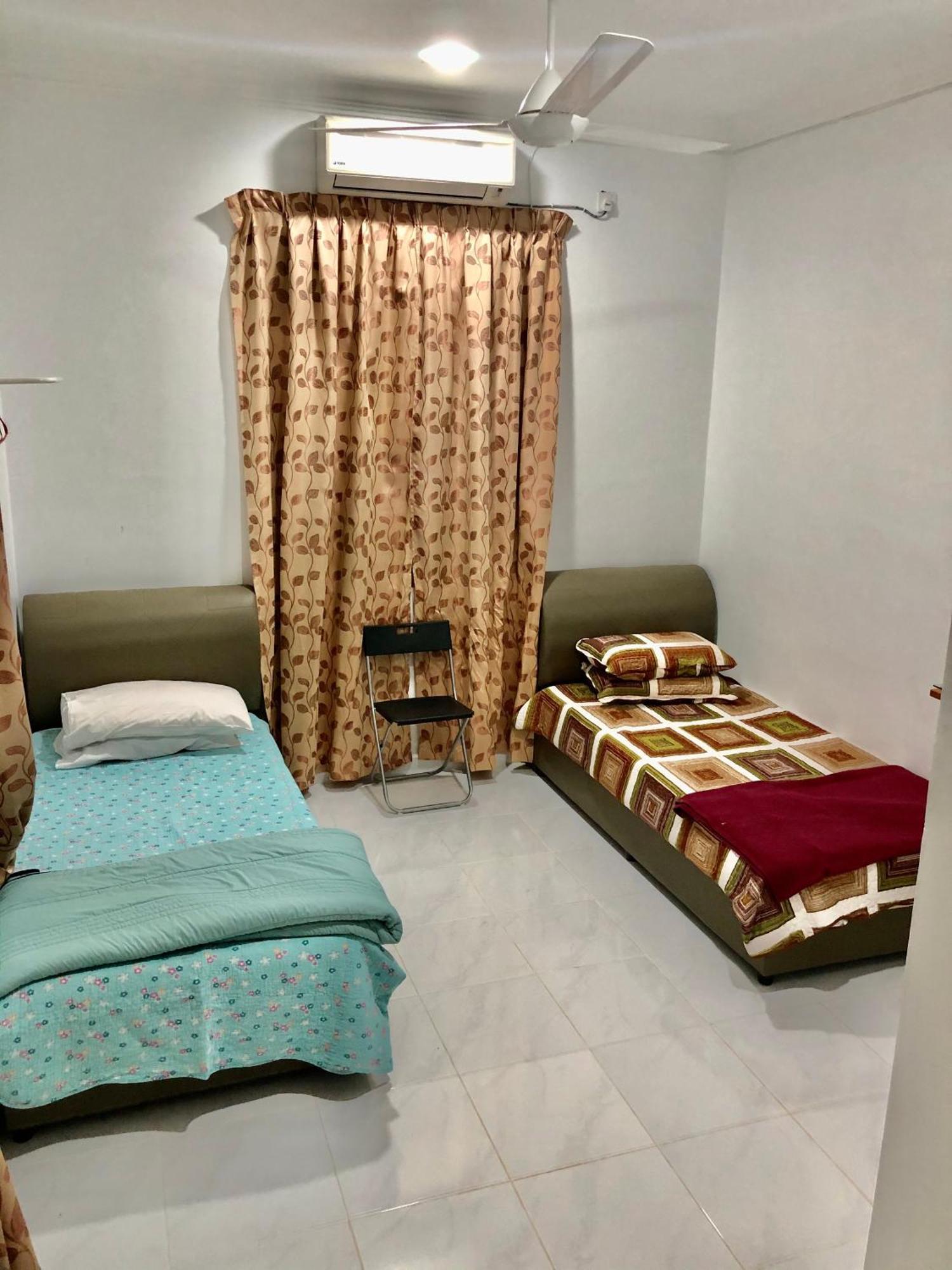 Lakse Inn Homestay Kampong Pengkalan Maras エクステリア 写真