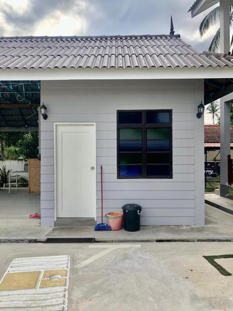 Lakse Inn Homestay Kampong Pengkalan Maras エクステリア 写真